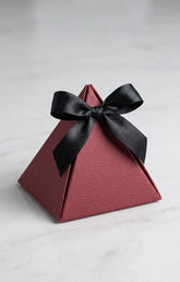 Pyramid Luxe Box | صندوق الهرم الفاخر